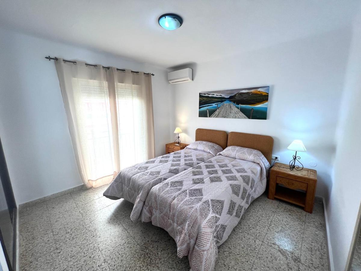 Casa Playa Torrecilla Villa เนร์คา ภายนอก รูปภาพ